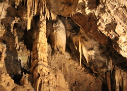 Szent István Tropfsteinhöhle