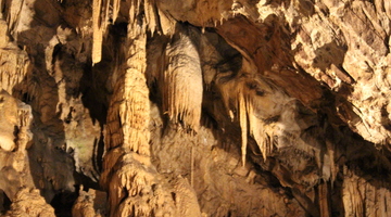 Szent István-cseppkőbarlang