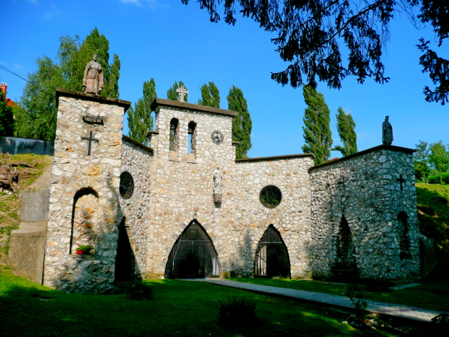 Rock Chapel in Miskolctapolca (EN)