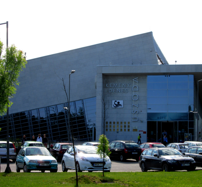 Dénes Kemény Schwimmhalle