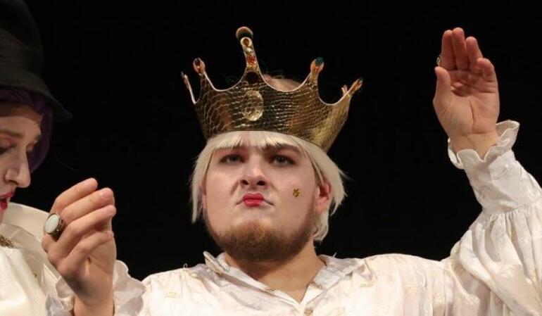 Des Kaisers neue Kleide / The Emperor's New Clothes - Youth performance